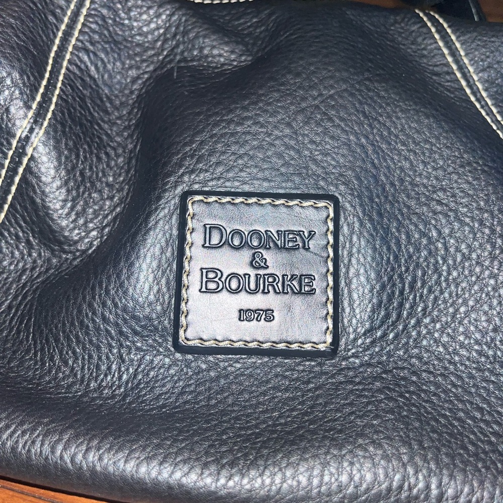 Vintage black Dooney & Bourne purse